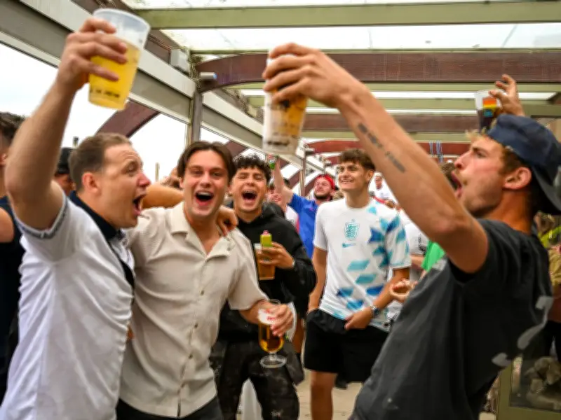 England vs Mexico: Pubs Can Stay Open Past 1am Under Emergency Law