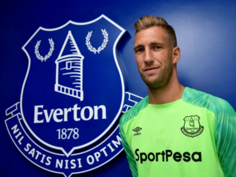 Everton keeper Stekelenburg's unique double penalty save against Guardiola's City