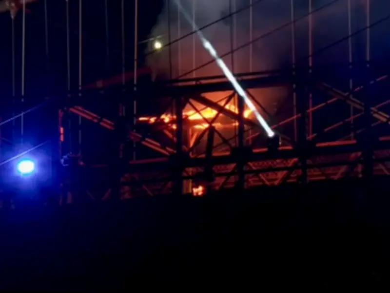 Fire Breaks Out on Brooklyn Bridge After NYC July 4 Fireworks