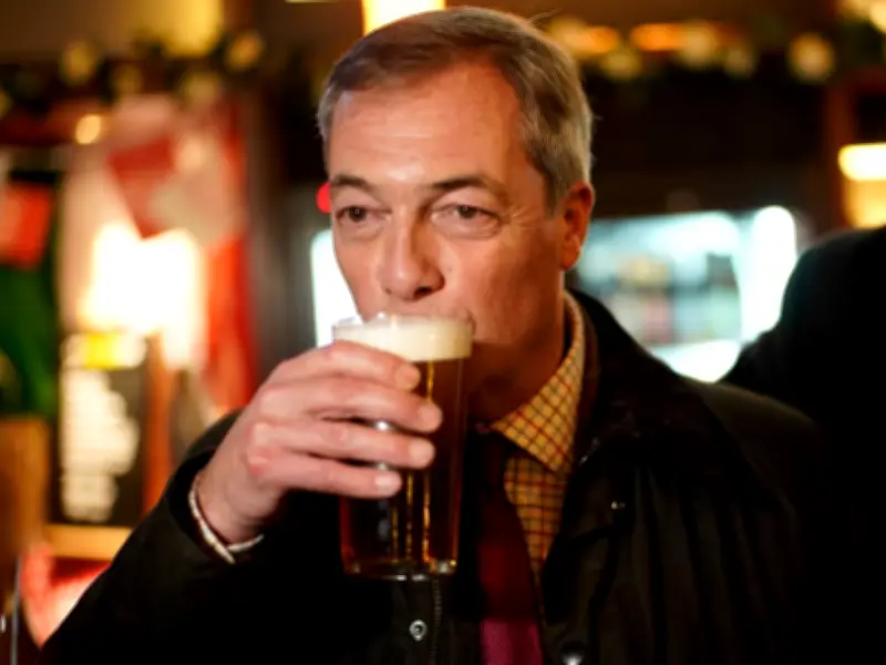 Government Responds to Calls to Ban Alcohol Sales in Parliament