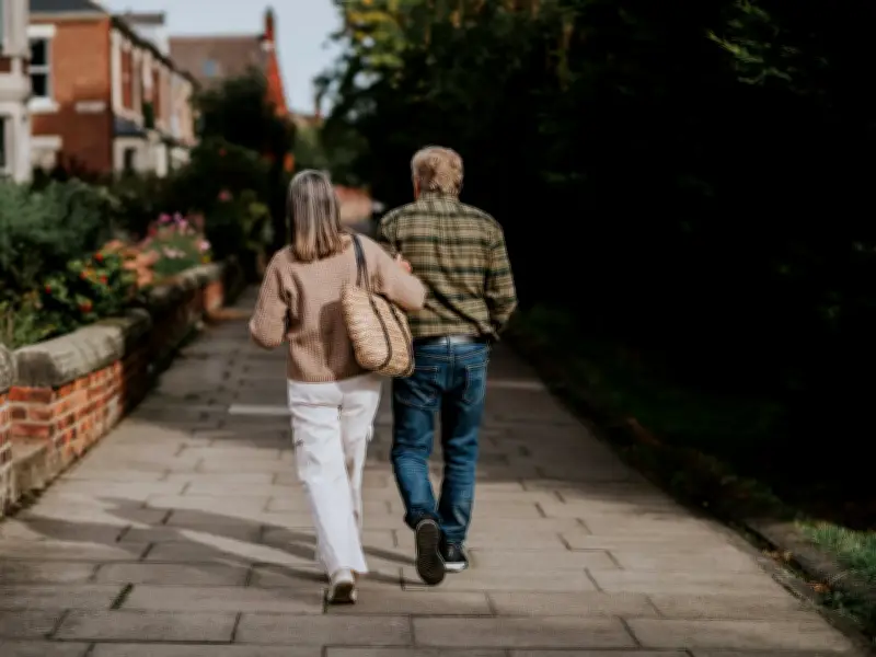 GP Reveals 4 Early Dementia Warning Signs Before Memory Loss