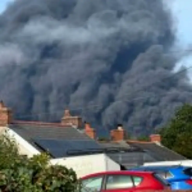 Huge Blaze at Former Oil Refinery Site in Milford Haven, Wales