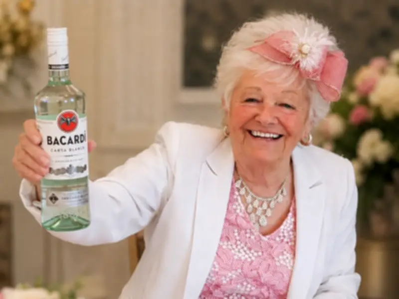 Hundreds Gather to Celebrate Life of 'Glamorous, Fearless' Cardiff Woman Pauline Osborne
