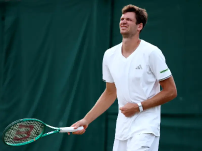 Hurkacz Tells Umpire He Needs to Change Underwear at Wimbledon