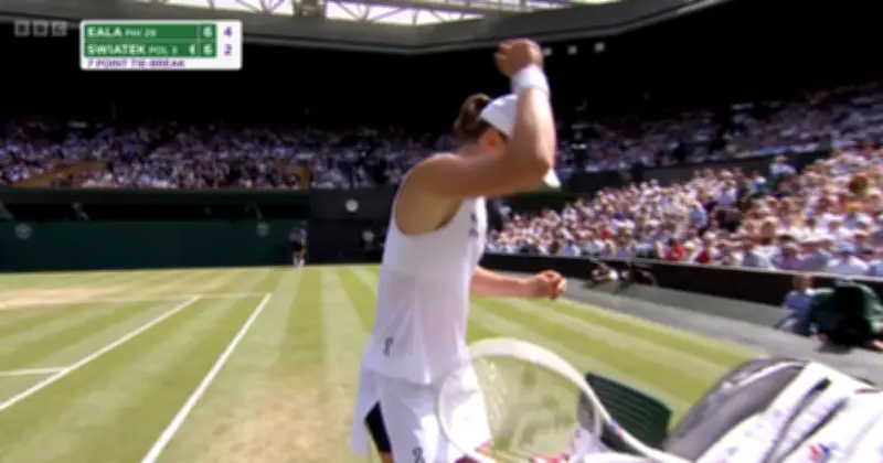 Iga Swiatek Throws Racket in Rage at Wimbledon, BBC Shocked