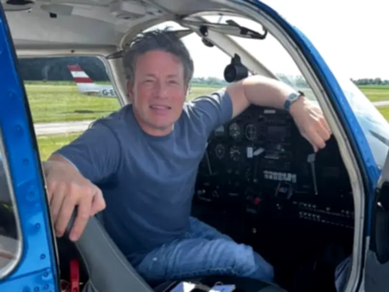 Jamie Oliver Qualifies as Pilot After Year of 'Hardest' Training