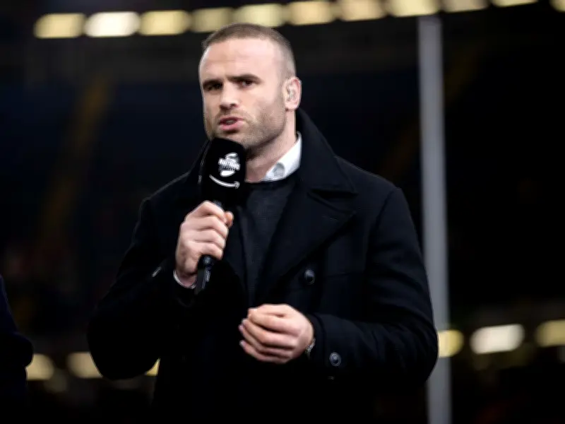 Jamie Roberts criticises late WRU pay talks; Rees-Zammit backed at wing