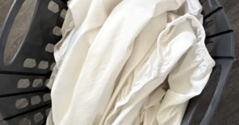 Keep White Bedding Bright and Crisp by Drying in Sunlight After Washing