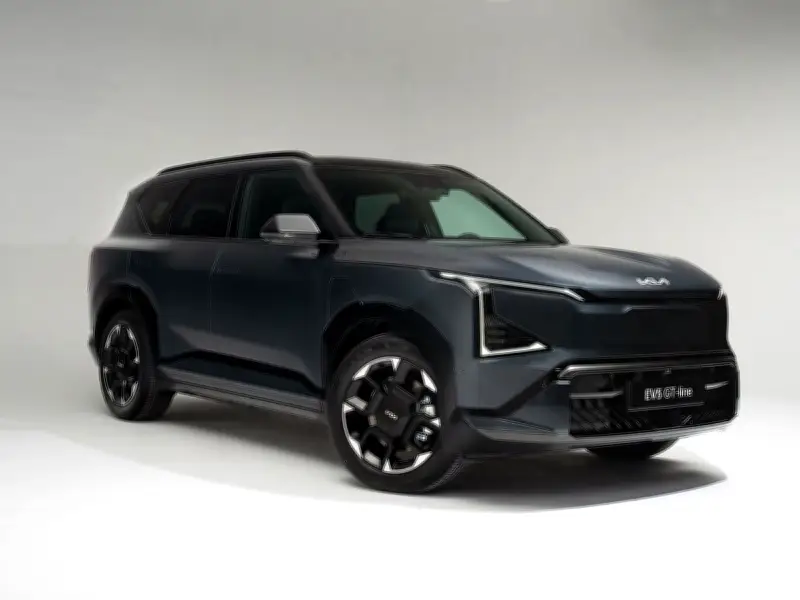 Kia EV5 SUV Review and Ineos Grenadier Military Vehicle Deal