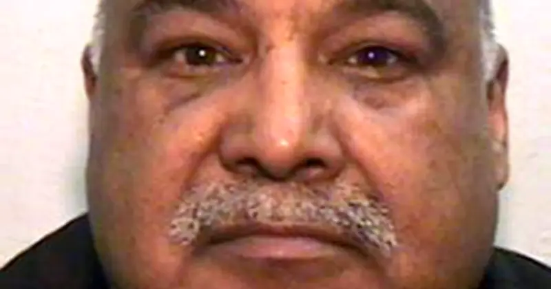 Labour considers emergency law to deport Rochdale gang leader Shabir Ahmed