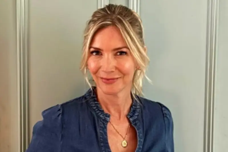 Lisa Faulkner Gives Emotional Health Update After Breast Cancer Diagnosis