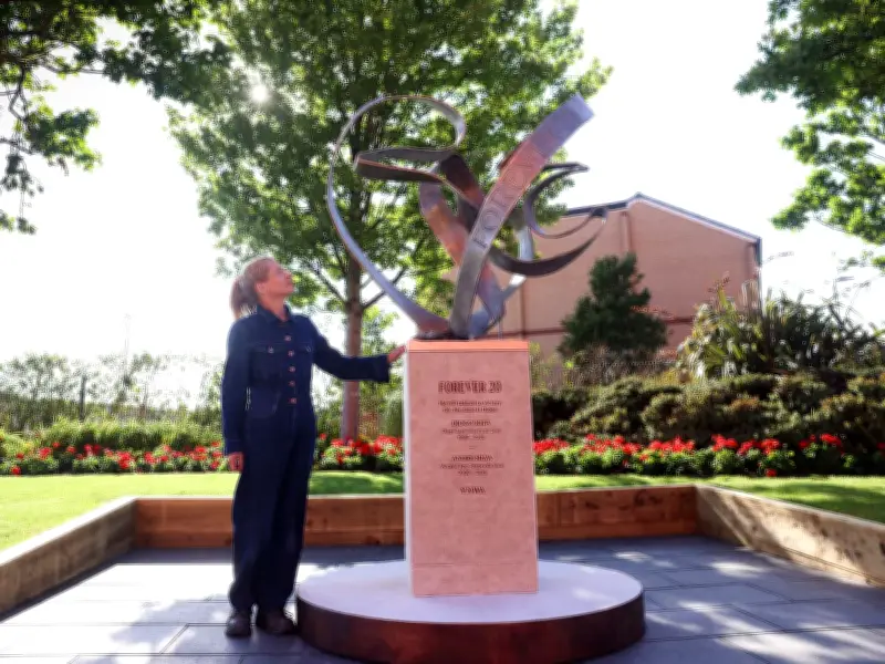 Liverpool Unveils 'Forever 20' Memorial for Diogo Jota and Brother