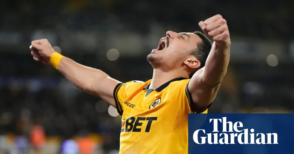 Liverpool's Late Woes Continue in Wolves Defeat