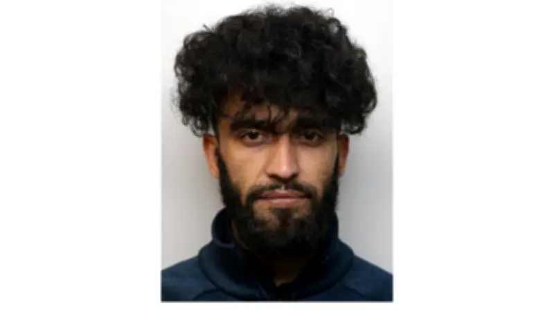 London Underground sex offender jailed for threatening to stab police