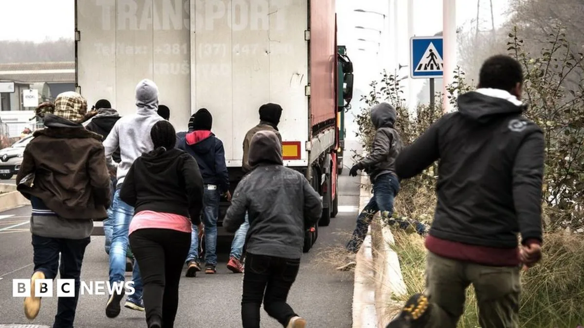 Lorry Drivers Face £2,000 Fine Per Migrant Smuggled into UK