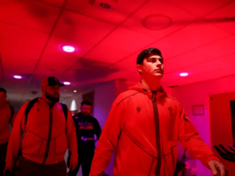 Louis Rees-Zammit returns to wing in six changes for Wales vs Fiji