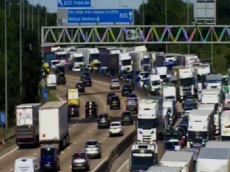 M25 Clockwise Hit by 4-Mile Queues After Serious Crash Near Potters Bar