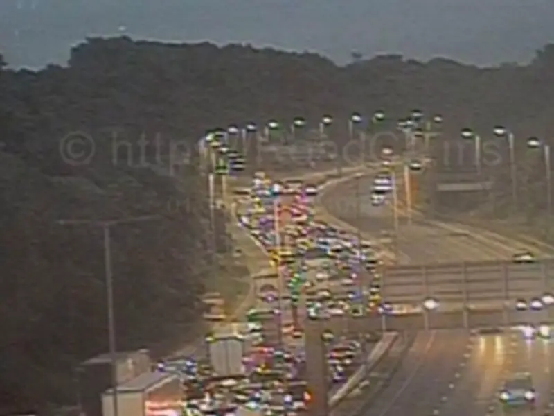 M60 Crash Shuts Motorway Between J16 Clifton and J17 Prestwich