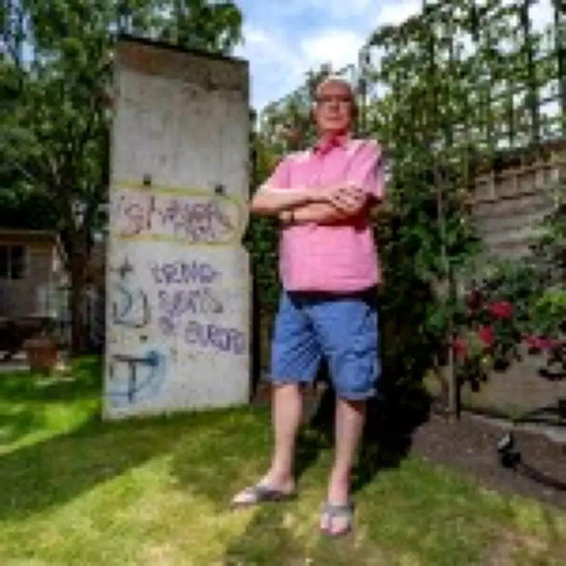 Man told to tear down Berlin Wall in London garden over 'oppressive' height