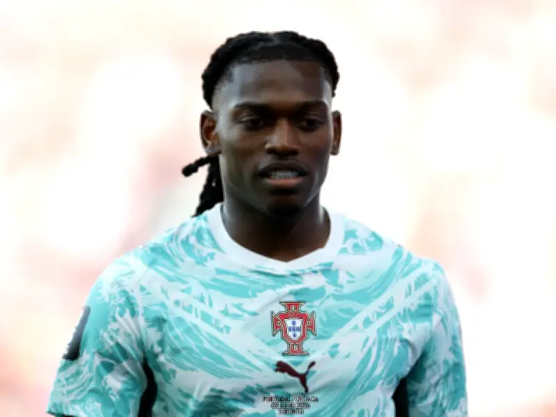Man United handed £80m advantage in Rafael Leao chase after Milan agreement