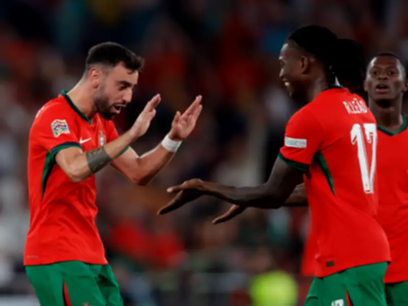 Man United: Leao Agreement Reached, New Contract for Mee