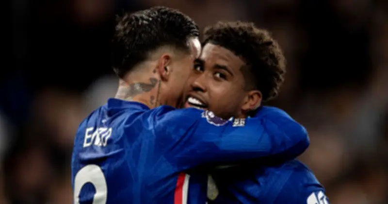 Man Utd plot £50m Chelsea transfer raid for Andrey Santos