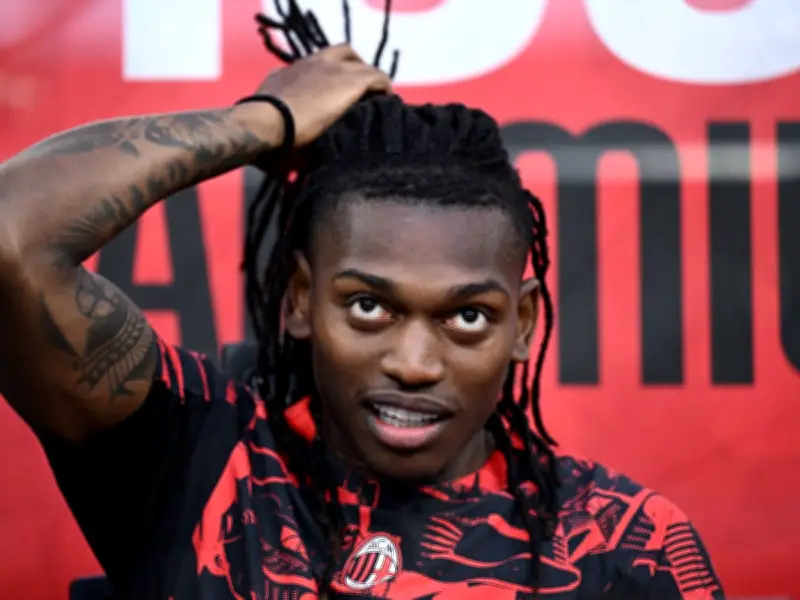 Man Utd Transfer News: Rafael Leao Agreement Reached as New Contract Accepted