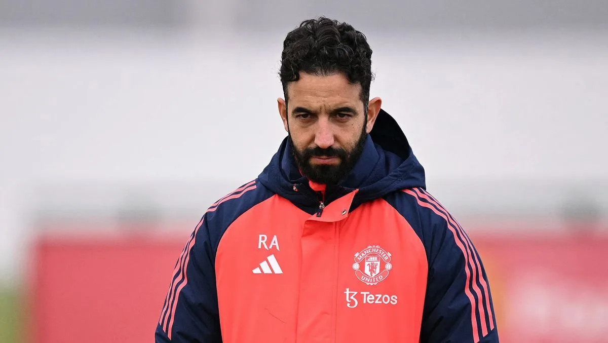 Man Utd Urged to Sign Mateta After Contract Stalls