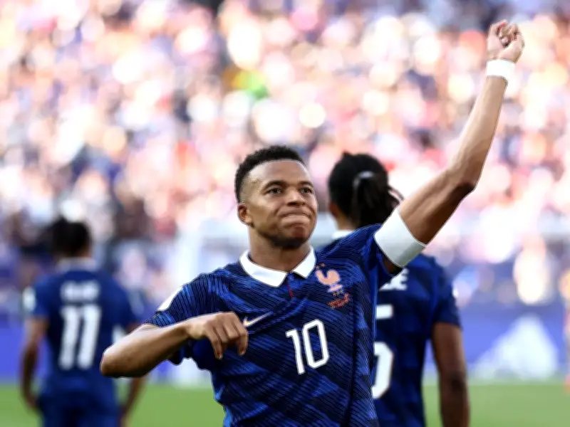 Mbappe Ties Messi in Golden Boot Race as France Edge Past Paraguay