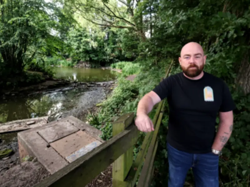 Merseyside lake wildlife dying amid safety fears and developer inaction