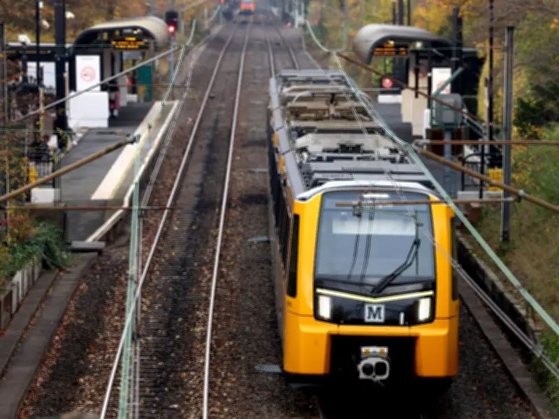 Metro Suspended Between Heworth, South Shields and Hylton Due to Failed Engineering Vehicle