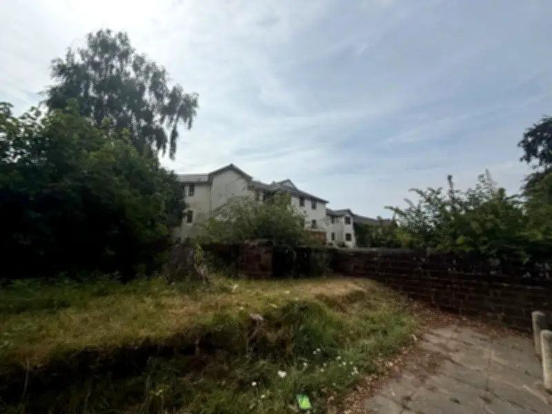 Mossley Hill Residents Fear Gangs in Balaclavas at Empty LJMU Site