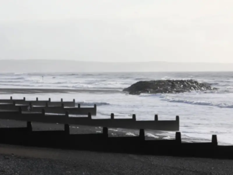 Multiple Children Rescued from Rip Tides at Tywyn Beach in North Wales