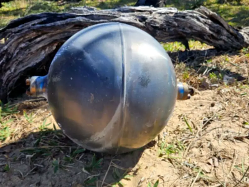 Mysterious Metal Balls on Australian Beach Sealed Off as Space Debris
