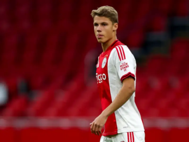 Newcastle Close to Signing Ajax Teen Star Sean Steur for £23m