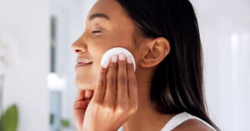 Over Half of Gen Z Women Seek Simpler Beauty Routines, Study Reveals