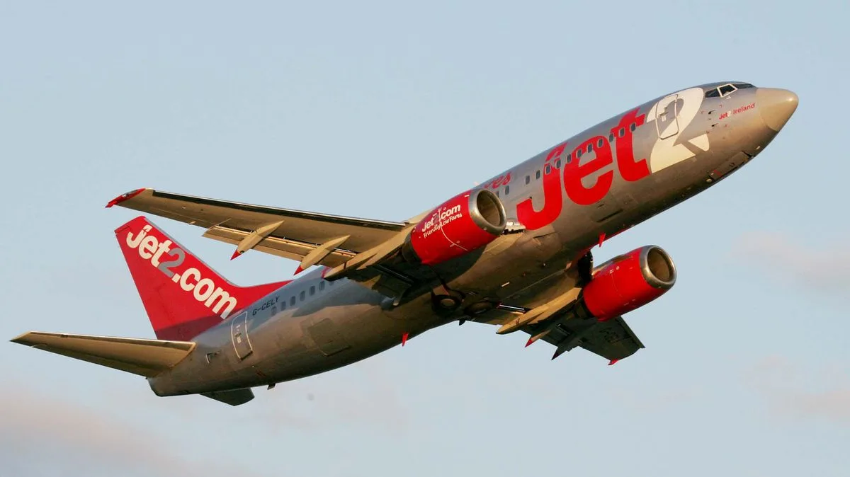 Jet2 Flight from Birmingham Aborts Landing in Gale-Force Winds on Lanzarote