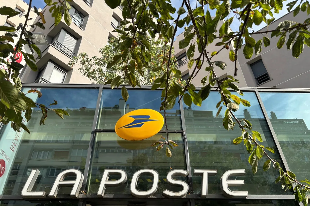 Pro-Russian Hackers Claim Cyberattack on French Postal Service