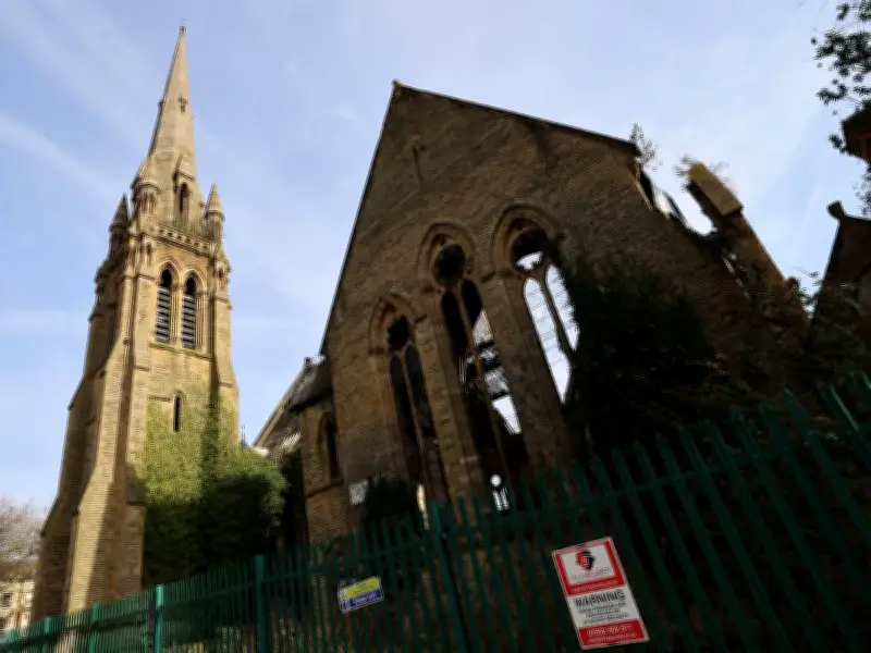 Rats Plague Liverpool Landmark: Owners Promise Restoration Plans