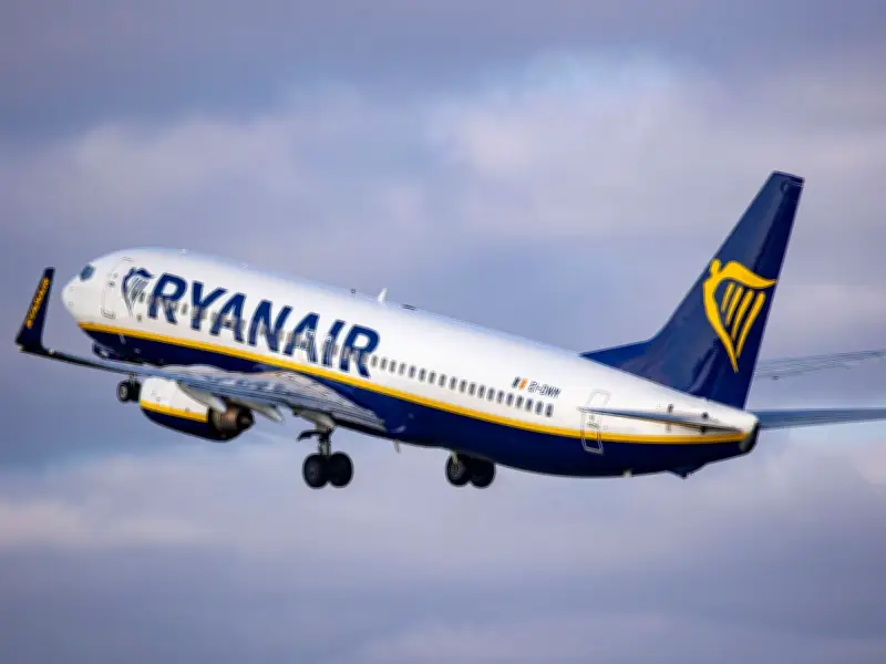 Ryanair flight declares low fuel emergency after Nantes runway closure