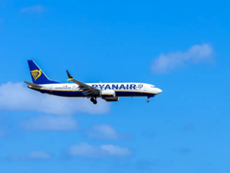 Ryanair Warns EU Passport System Not Ready for Summer Travel