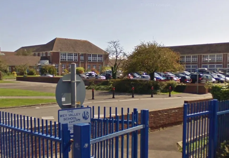 School Removes Mirrors From Toilets Over Behaviour Issues