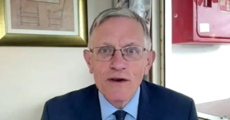 Simon Calder Warns UK Heatwave Causes Major Travel Chaos