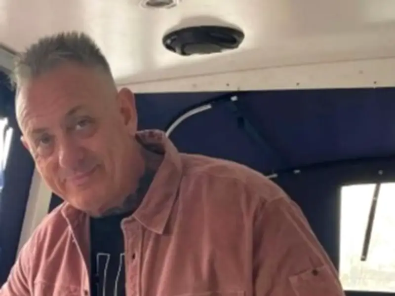 Taxi driver who left Southport stabbing scene loses licence