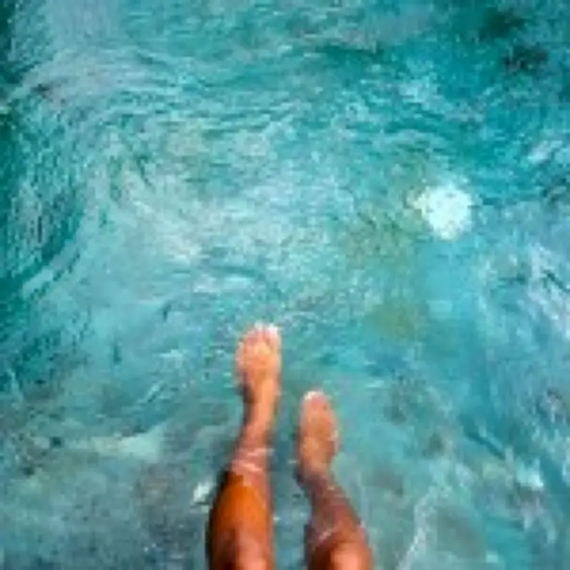 Toe Touchers: UK Pool Etiquette Debate Heats Up