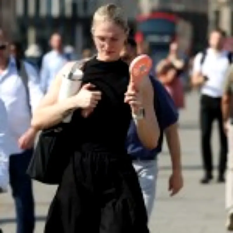 UK Braces for 34C Heatwave and Tropical Nights This Week