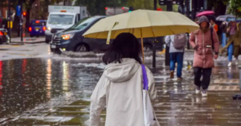 UK Homes in 2 Areas Urged to Prepare to Turn Off Gas, Water and Electricity Amid Flood Warning
