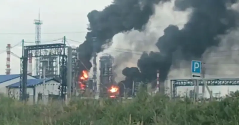 Ukrainian Drones Strike Russia's Largest Oil Refinery 1,500 Miles from Ukraine