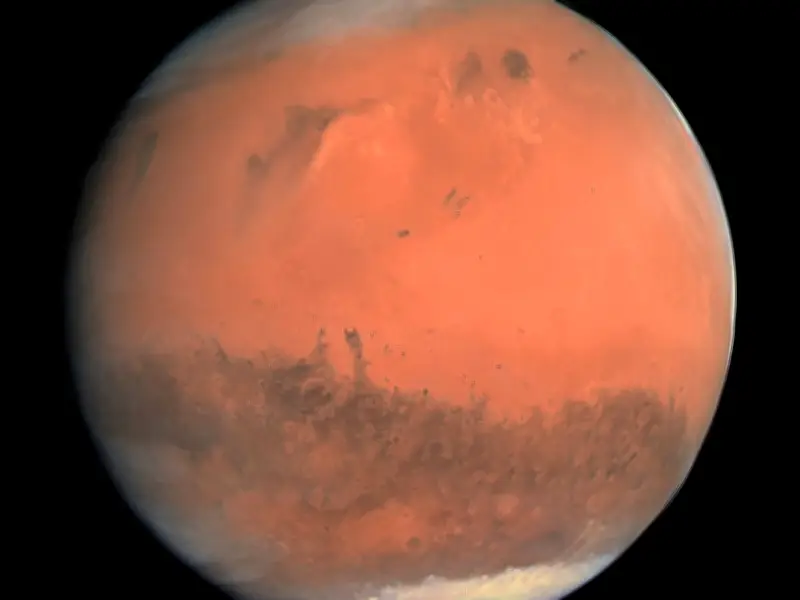 US Will Go to Mars 'Very Soon,' Says Trump Amid Space Race Claims