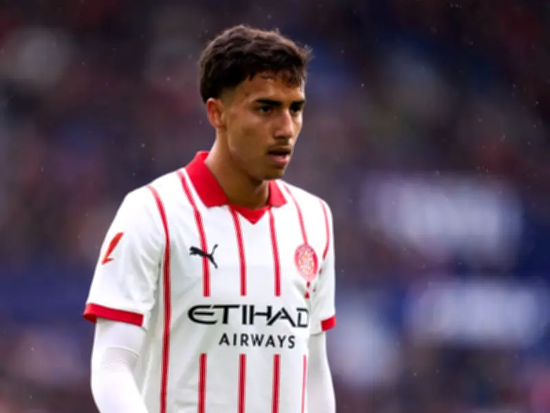 Vitor Reis Faces Homegrown Rule Hurdle at Manchester City